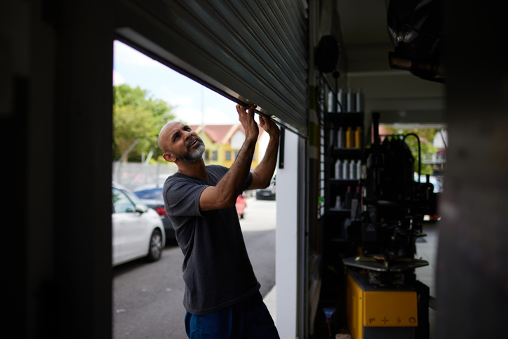 How Garage Door Services Enhance Home Security Against Break Ins