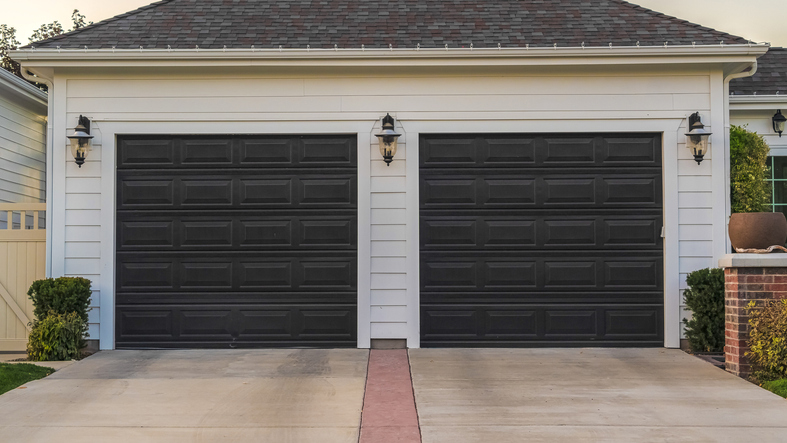 Top Mistakes to Avoid When Hiring New Garage Door Services
