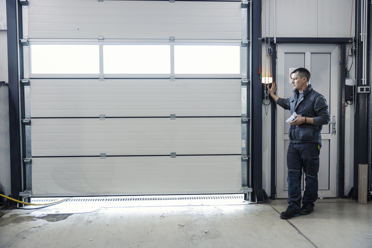 Best Time of Year to Schedule Your Garage Door Repair Work
