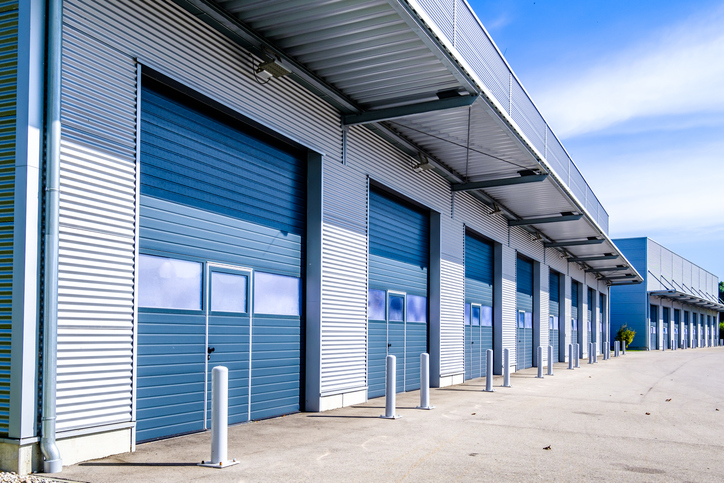 The Long-Term Value of a Commercial Garage Door Maintenance Company