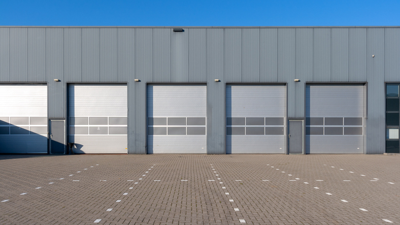 What Makes a Commercial Garage Door Installation Company Stand Out