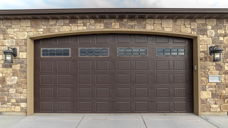 New Garage Doors That Fit Modern Architecture